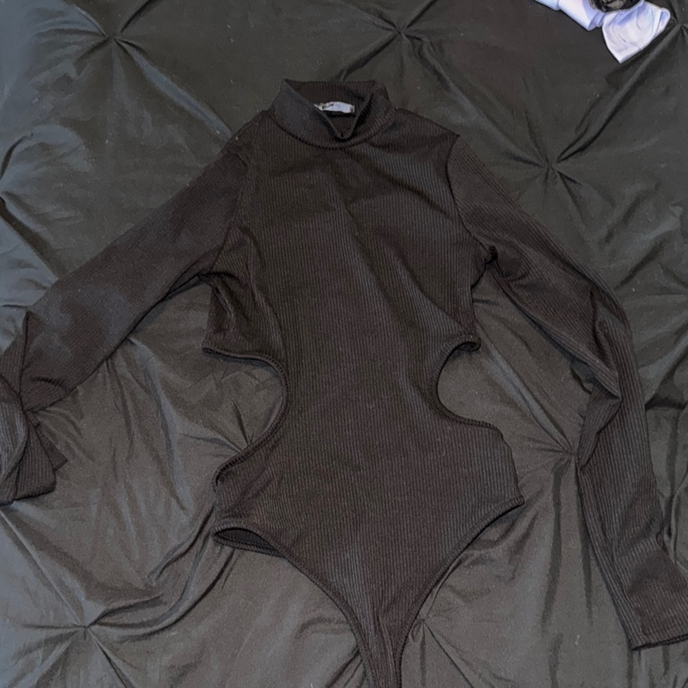 Black Long Sleeve Cutout Bodysuit